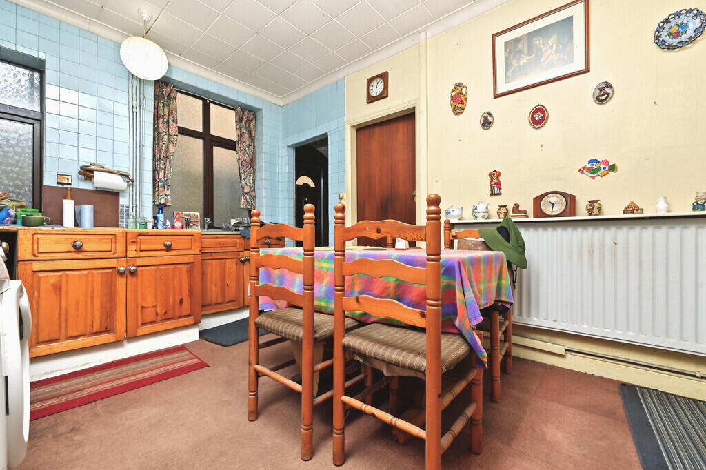Leek Road, Hanley, Stoke-on-Trent photo 4