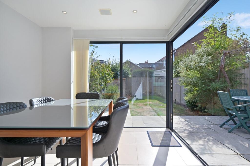 House in Windsor - More