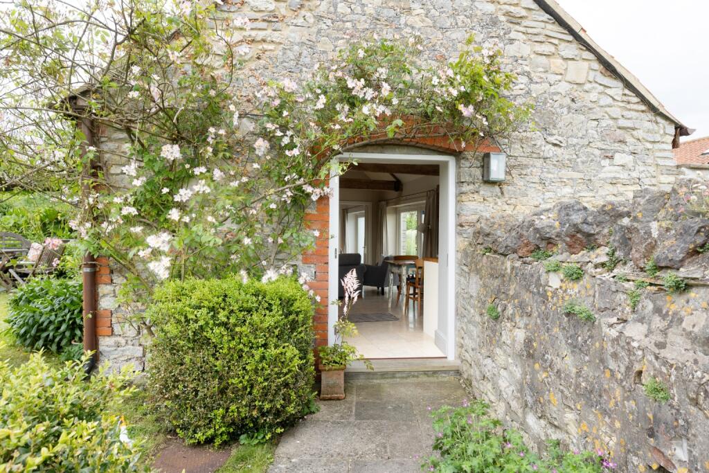 Main image of property: Little Byre - Short-term Let