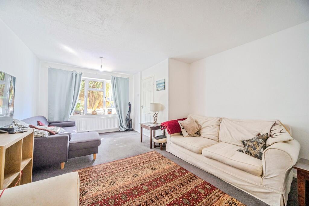 House in Stony Stratford, City of Milton Keynes - View 5