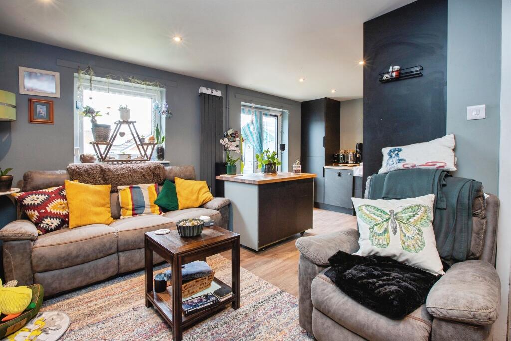 House in Mansfield, Warsop - View 4