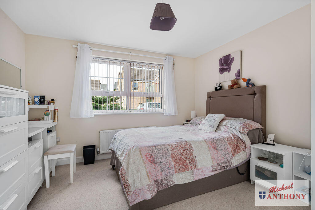 House in Milton Keynes, Broughton and Milton Keynes - More