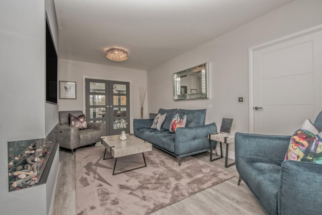 House in Bradford, West Yorkshire - View 3