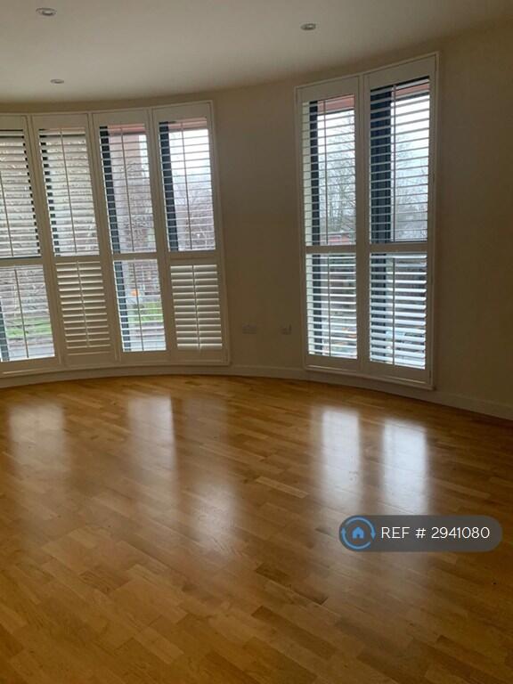 Apartment in Dartford - View 3