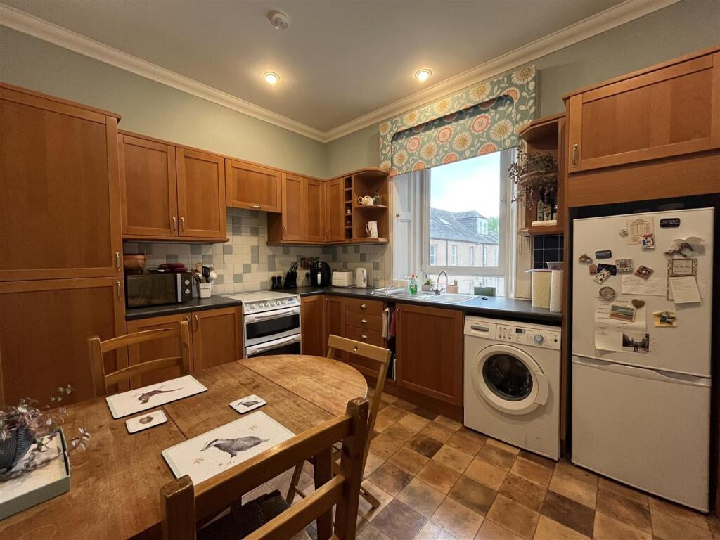 Apartment in Perth - More