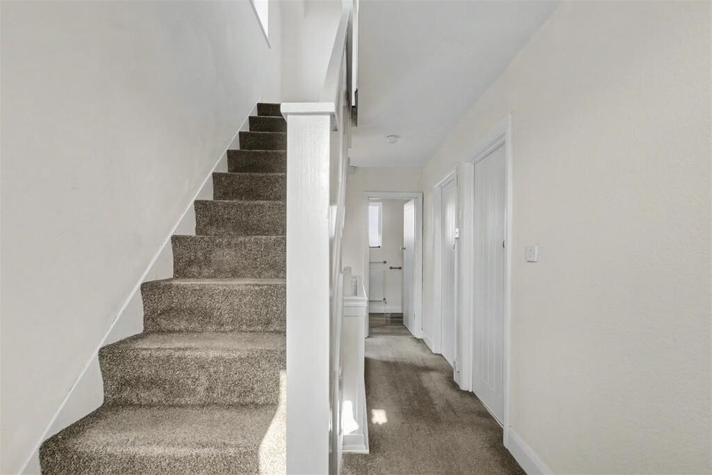 House in Nottingham, Beeston - View 3