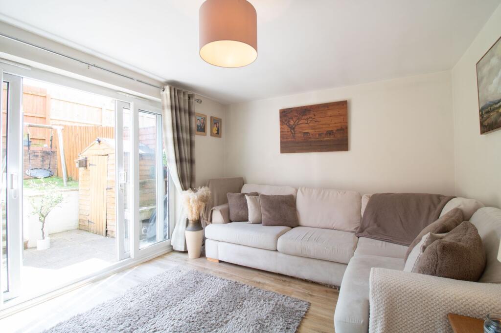 House in Newport, Penmaen - More
