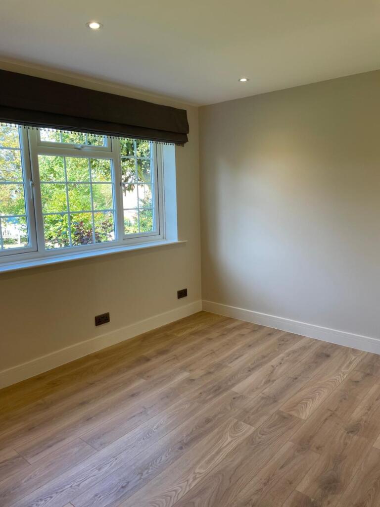Apartment in Borehamwood, Elstree and Borehamwood - More