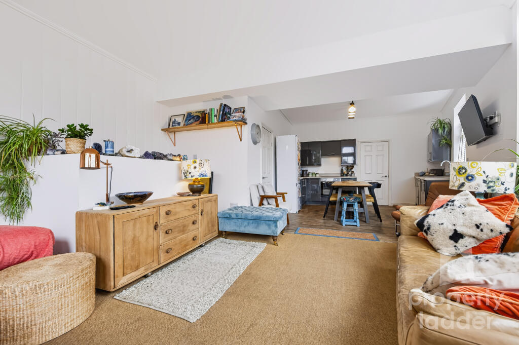 House in Norwich - View 5