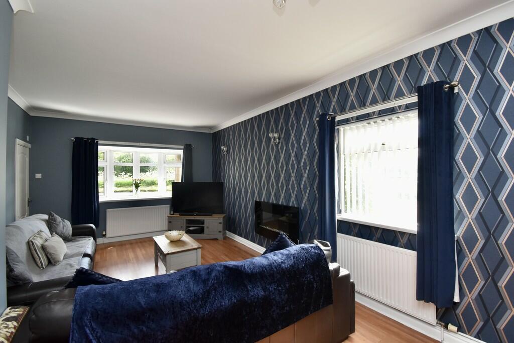 Lincoln Road, Saxilby, Lincoln photo 4