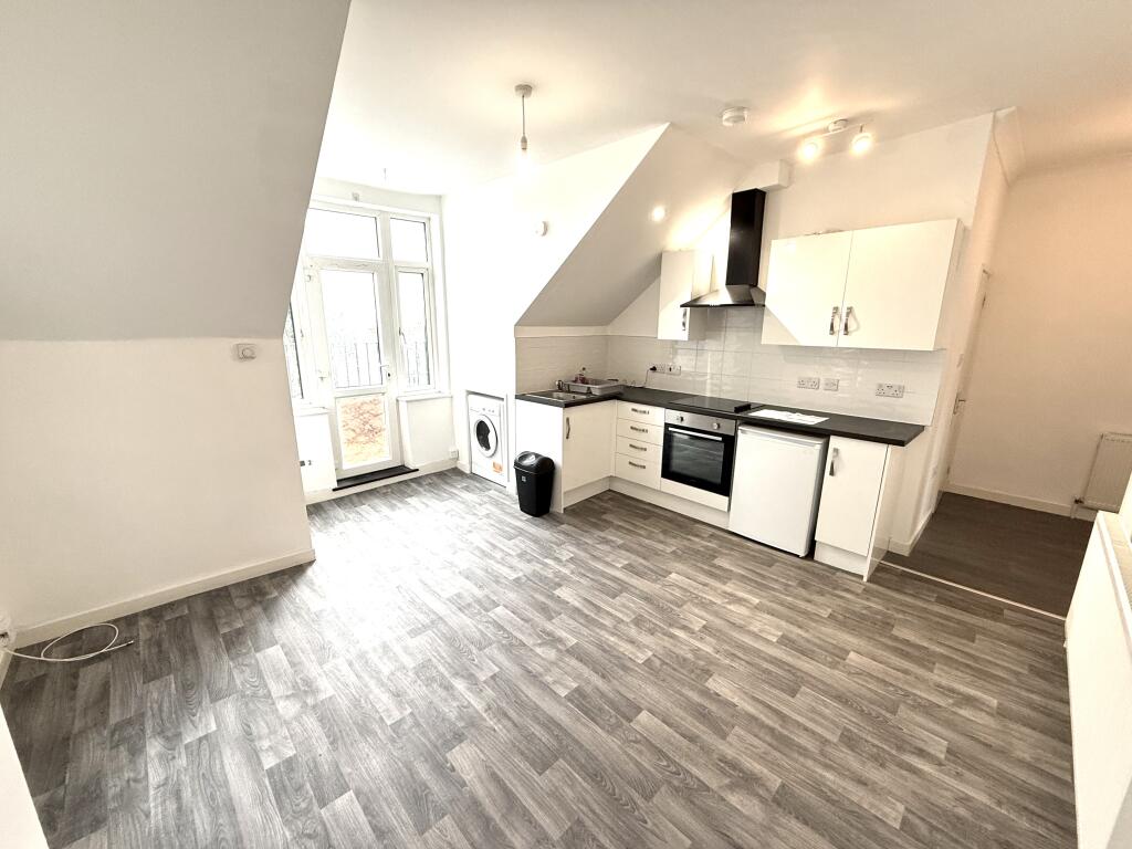 Main image of property: Genesta Road, Westcliff-on-Sea, SS0