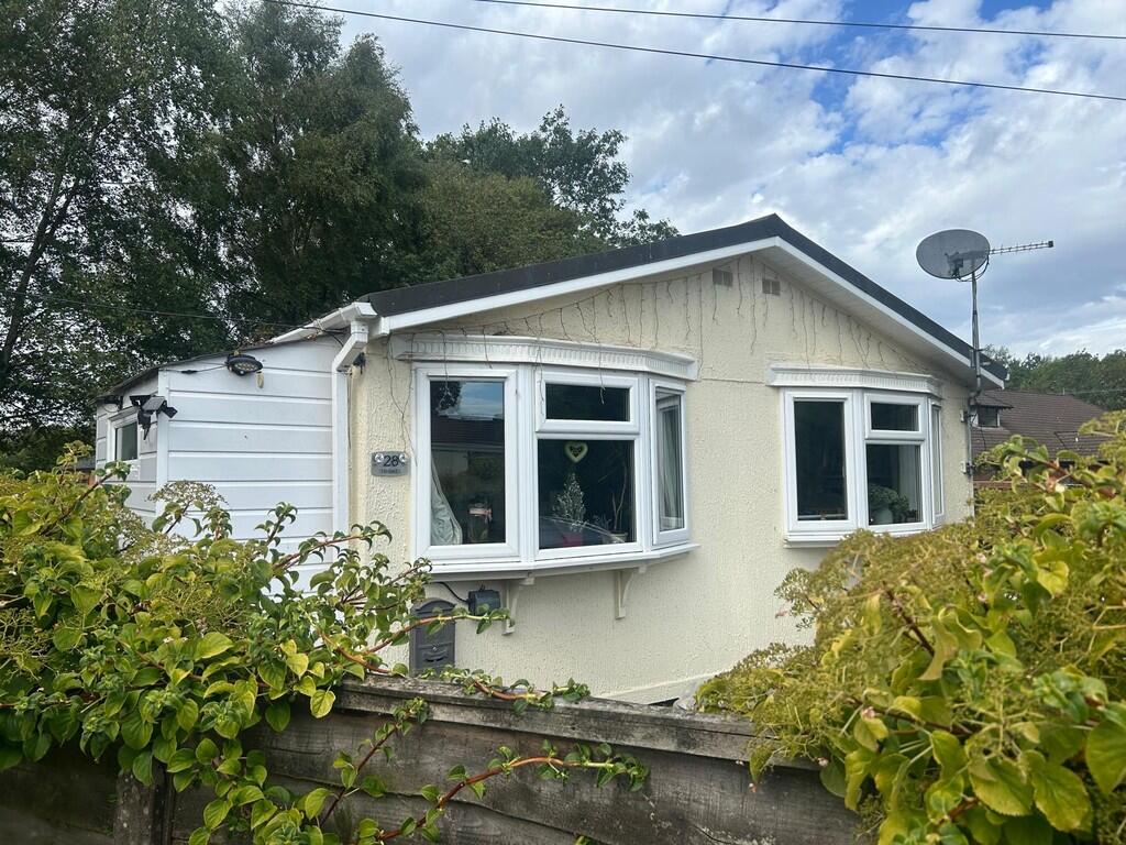 2-bed caravan on Hogshead Lane, Oakmere, Northwich, £112,500
