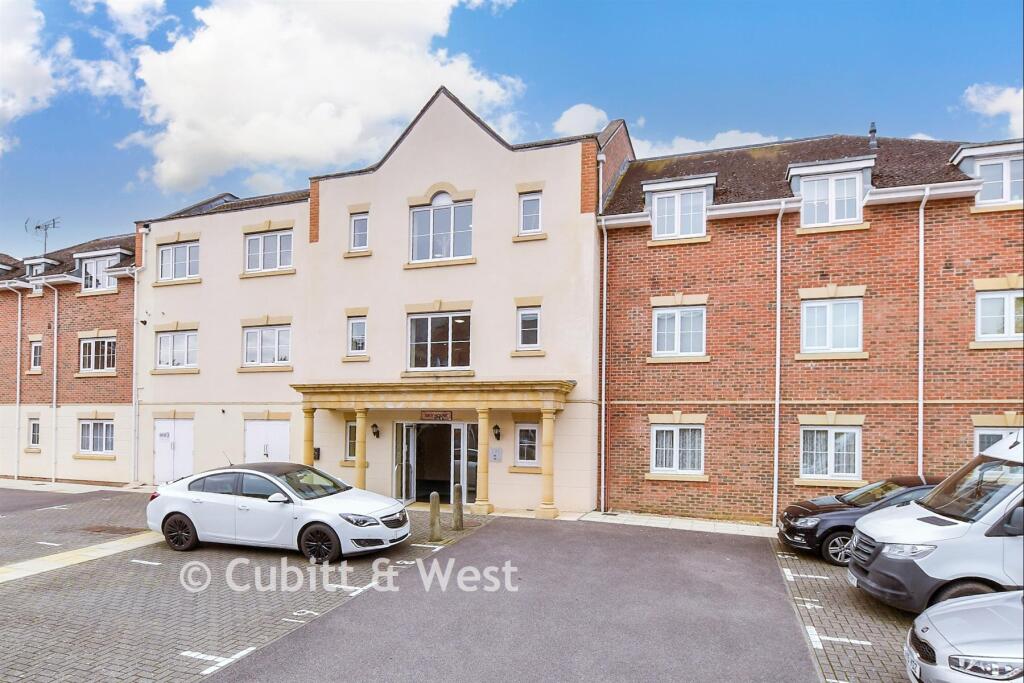 Apartment in Horsham, Pulborough