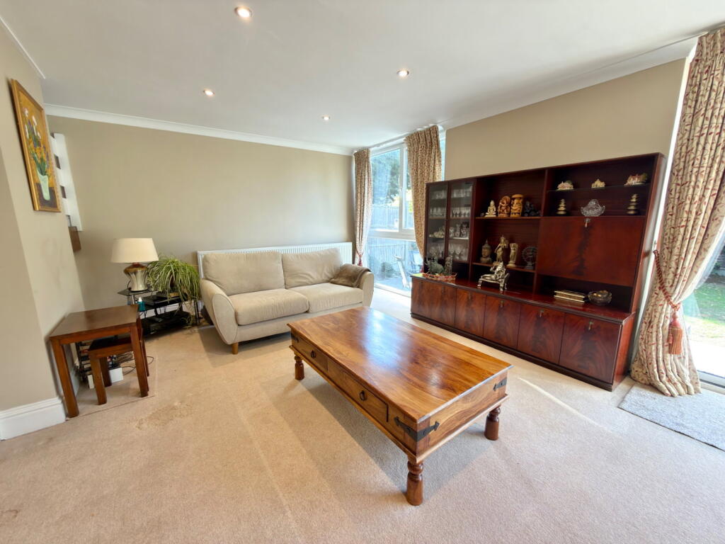 House in Harrow - View 3