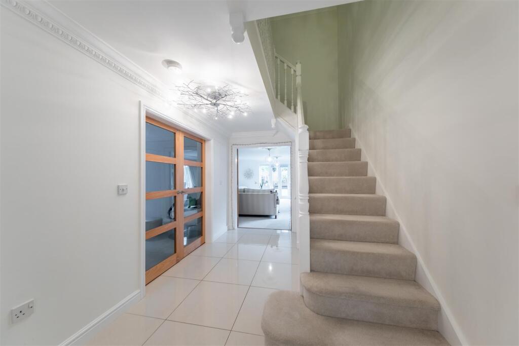 House in Whitegate, Cassia Green - More