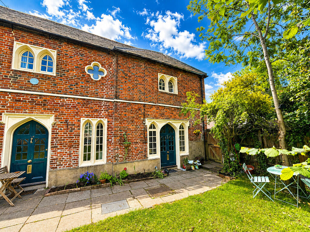 Main image of property: Castle Cottages, Hertford