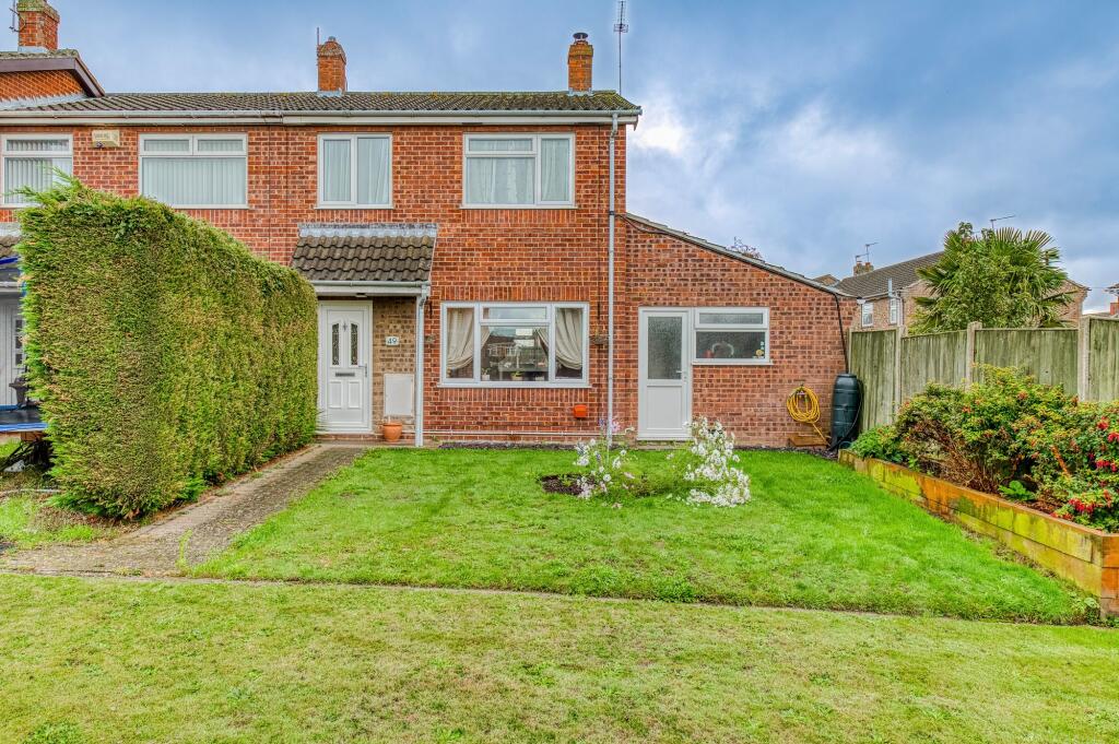 3-bed terraced on Fern Gardens, Belton, £240,000