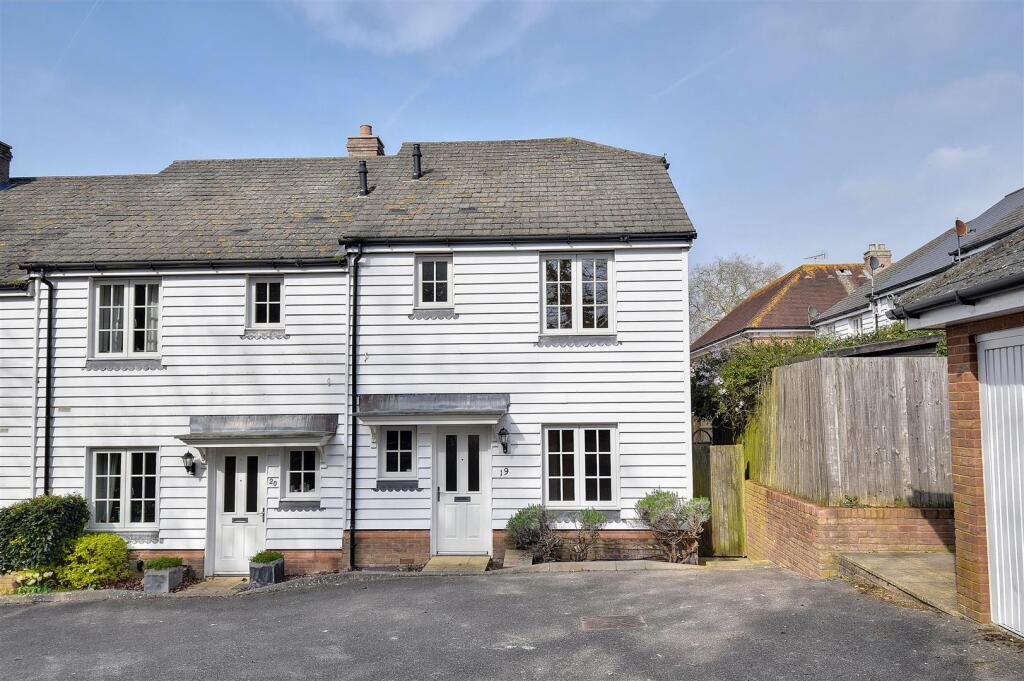 Main image of property: The Lindens, St. Benets Way, Tenterden