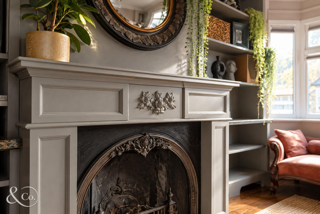 Ditton Hill Road: The fireplace