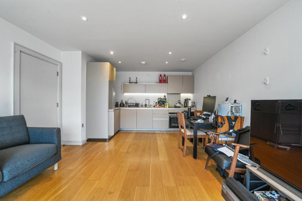 Apartment in London - View 3