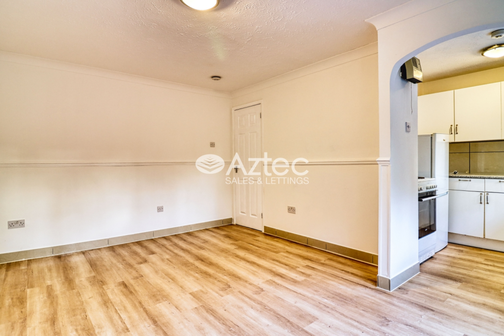 Apartment in Milton Keynes - View 4