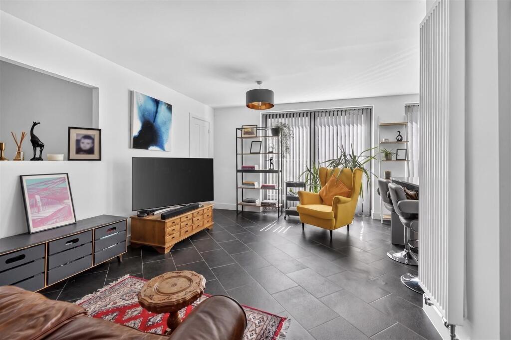 Apartment in York - View 2