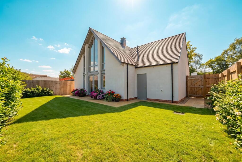 House in West Lindsey, Middle Rasen - View 5