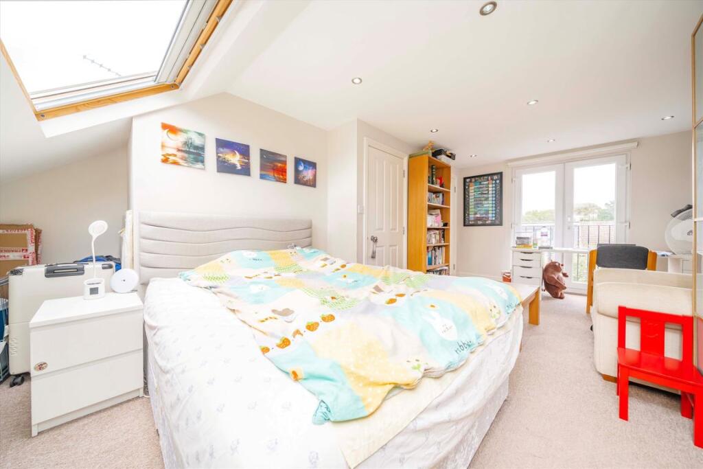 House in London - View 5