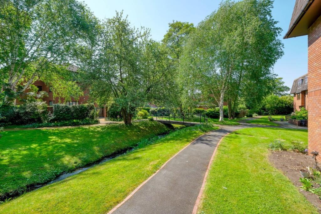 Additional image 8 of The Strand, St. James Court, B61