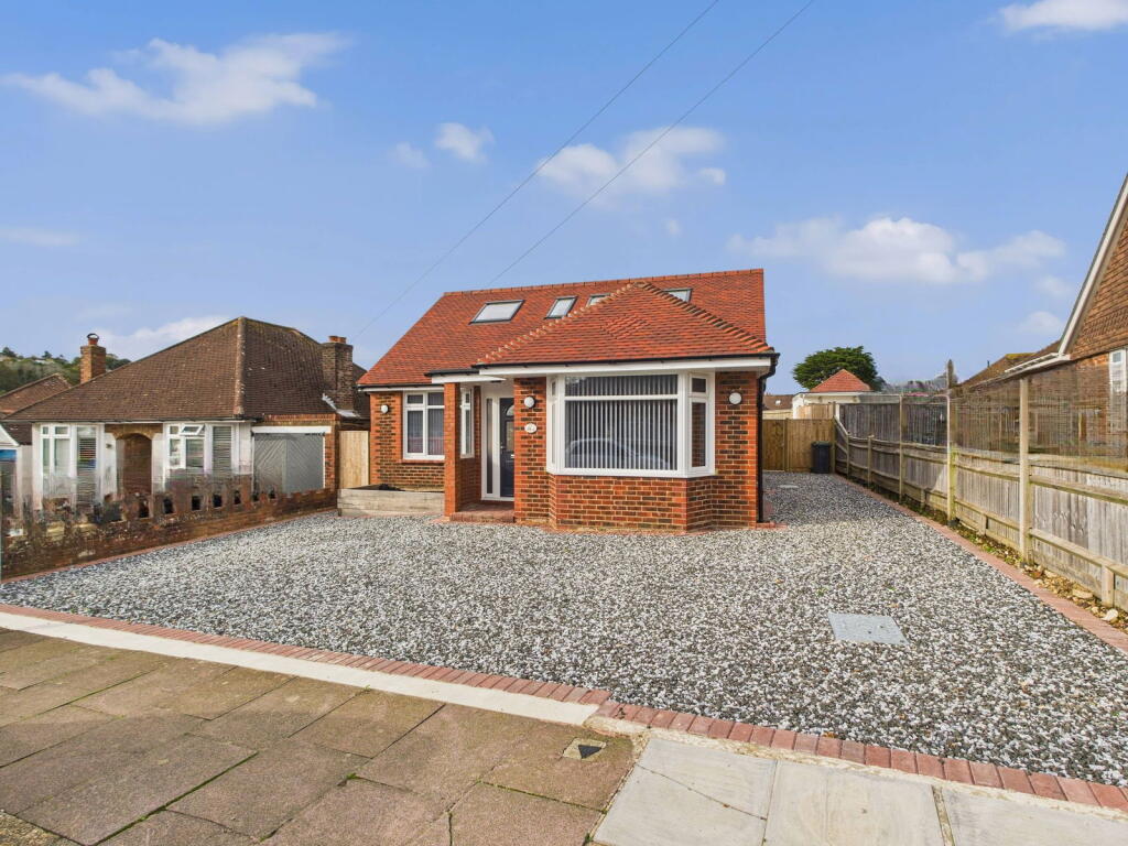5-bed detached on Ashfold Avenue, Findon Valley, Worthing BN14 0AP, £695,000