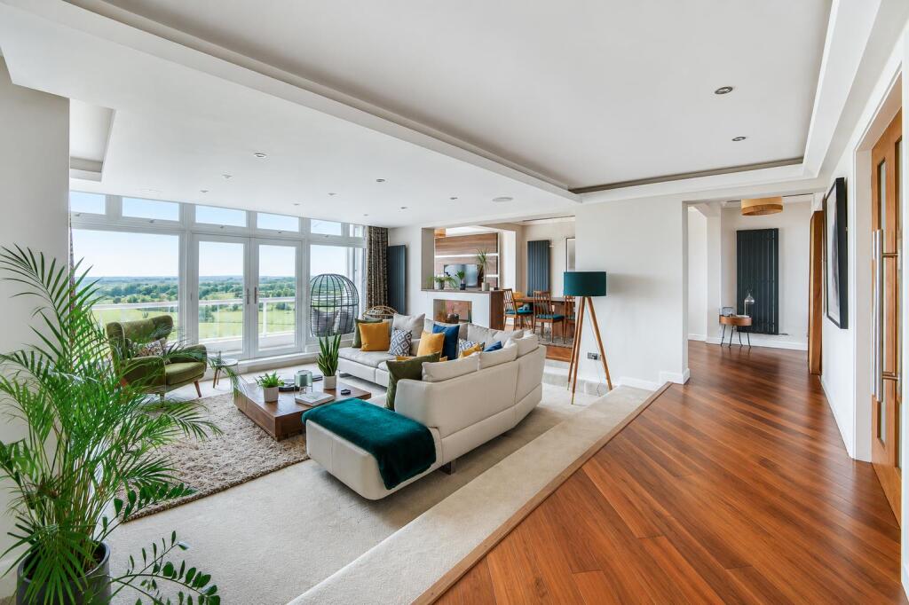 Apartment in Newcastle upon Tyne, Tyne and Wear - View 3