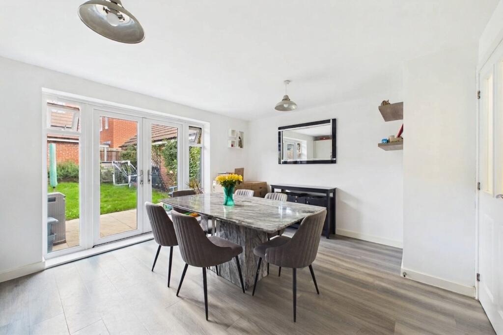 House in Reading - View 4