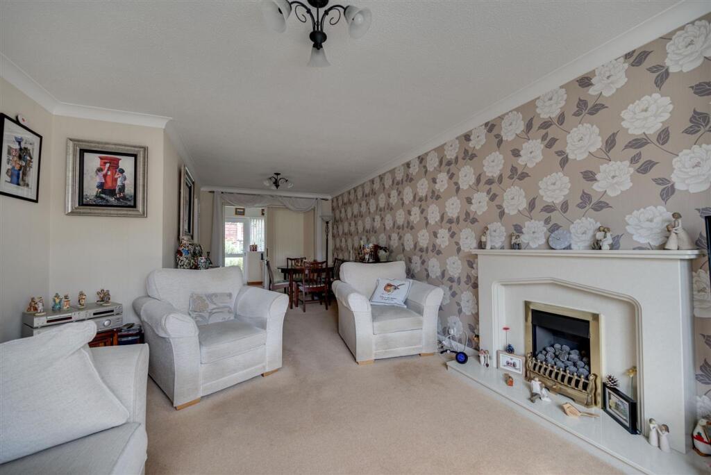 Newby Court, Congleton, CW12 photo 4