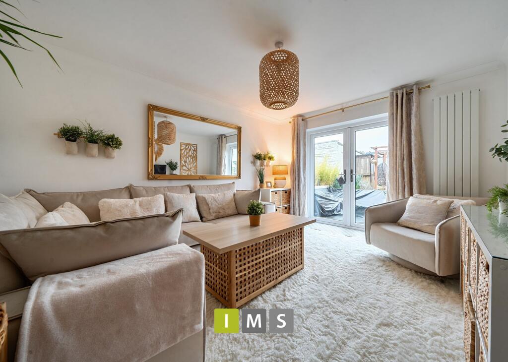 Main image of property: Kingsclere Road, Bicester, OX26