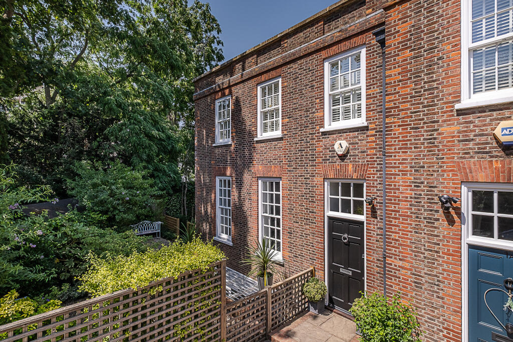 Main image of property: Roehampton Lane, London, SW15