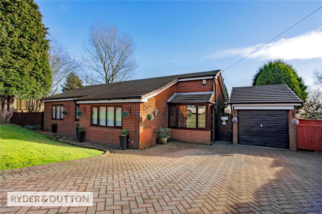 3-bed detached on Roundhill Way, Oldham, Greater Manchester, OL4, £425,000