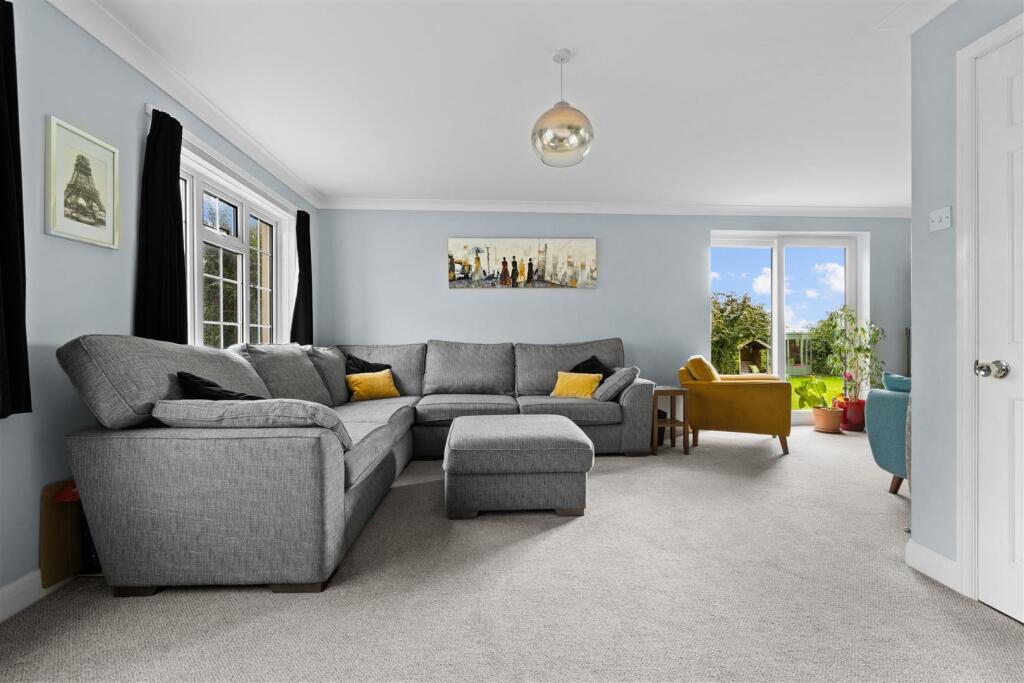 House in Hartlepool, Elwick Rise - View 4