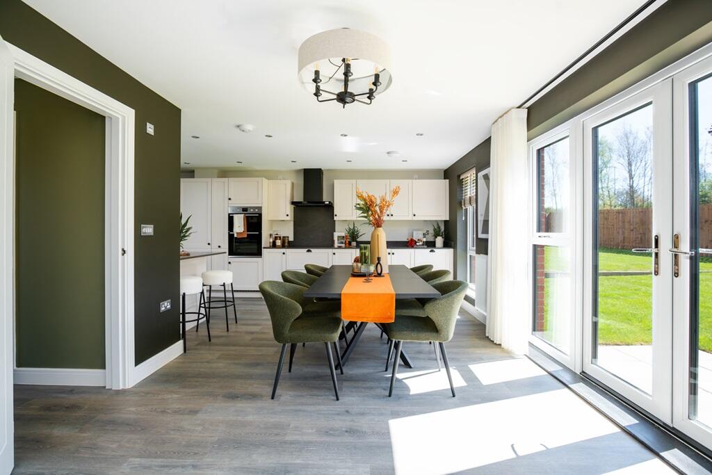 House in Newcastle upon Tyne, Kingston Park, Woolsington - More