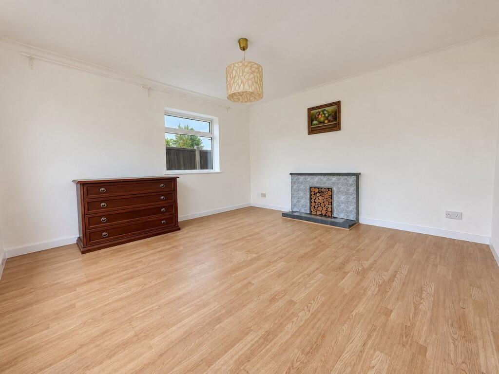 House in Milton Keynes, Bedford - View 3