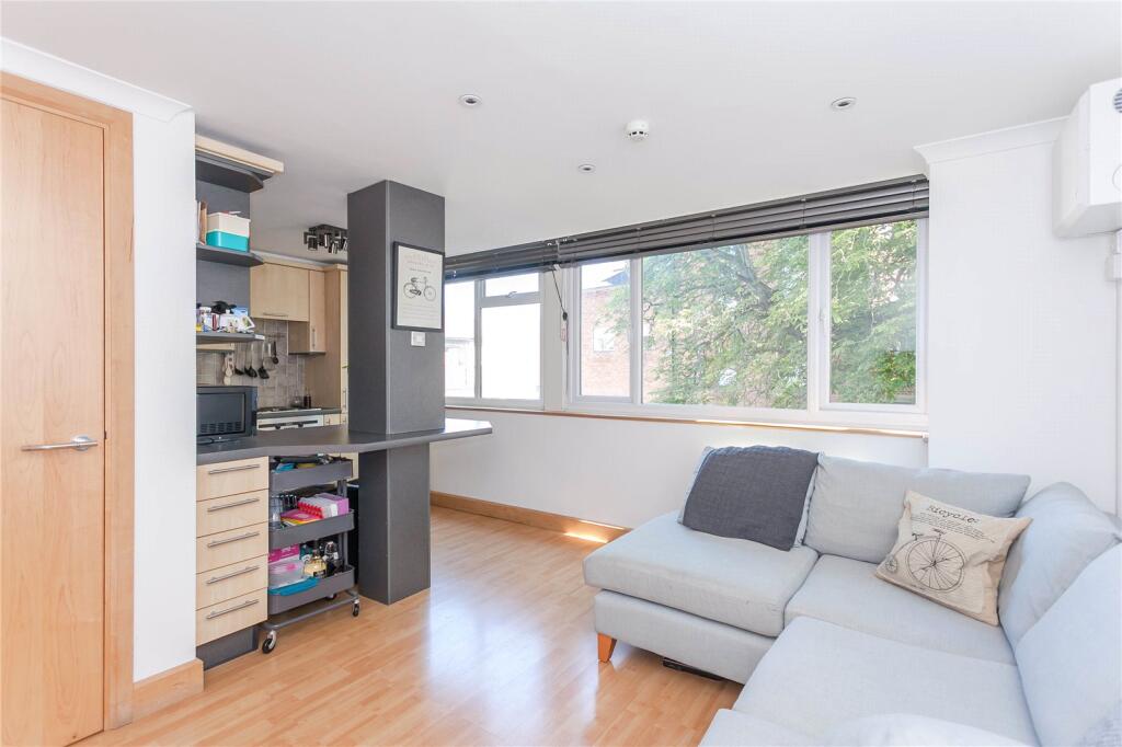 Main image of property: Angevins House, Lower Fisher Row, Oxford, OX1