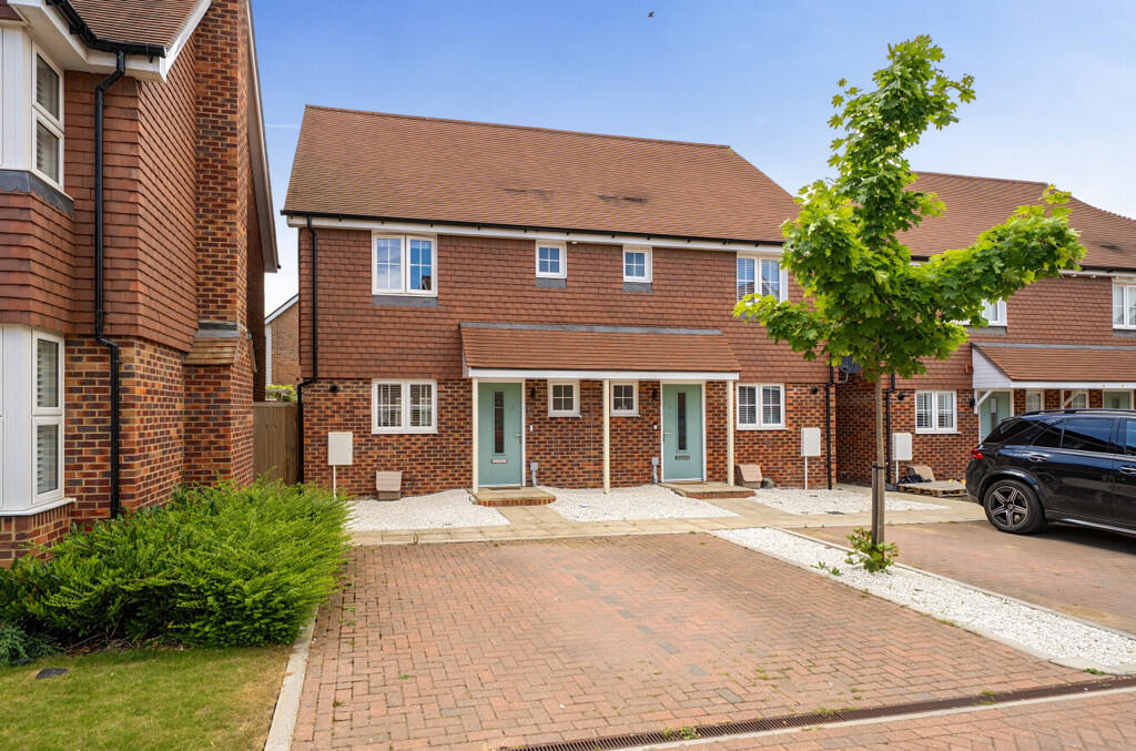 Main image of property: Beech Gardens, Headcorn, Ashford, Kent, TN27 9FN