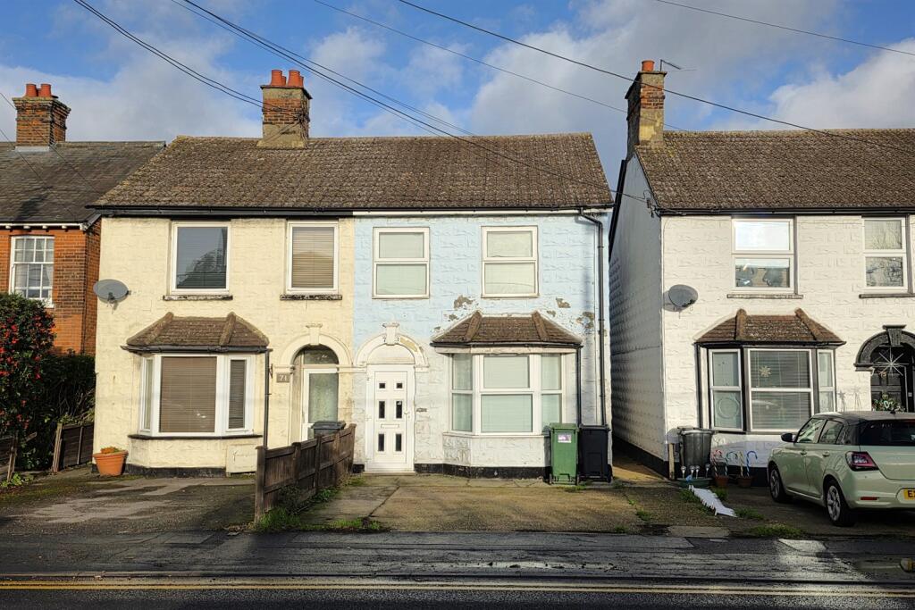 2-bed semi-detached on Coggeshall Road, Braintree, Essex, CM7, £270,000