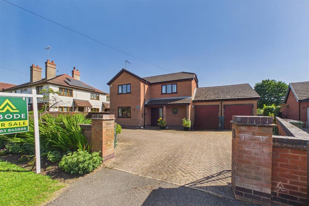 3-bed detached on Leathersley Lane, Scropton, Derbyshire, £375,000