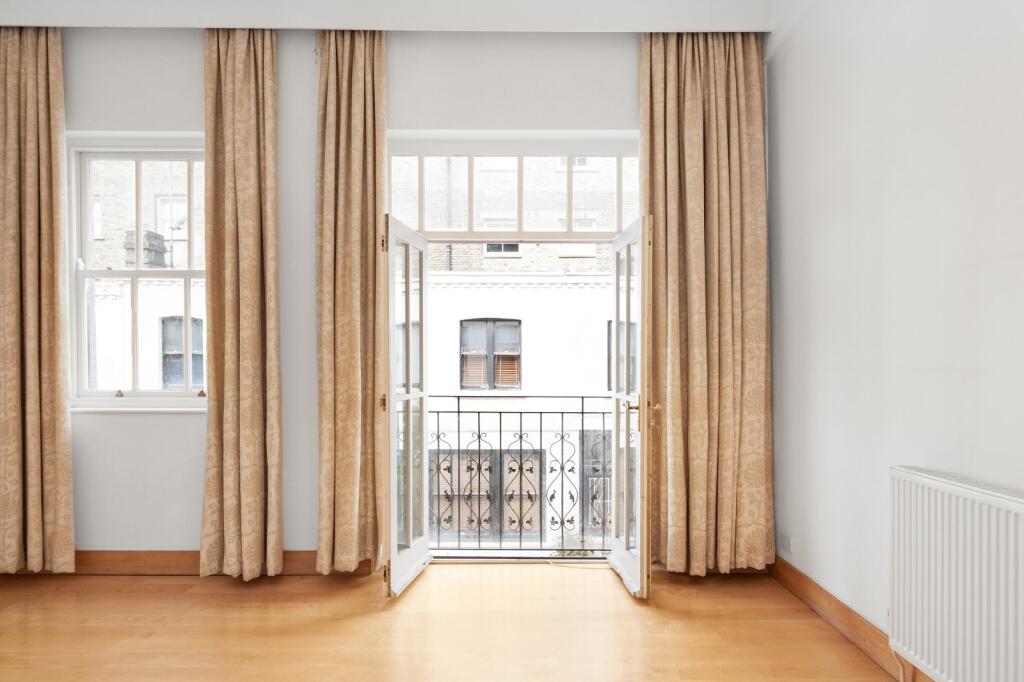 House in London - View 4