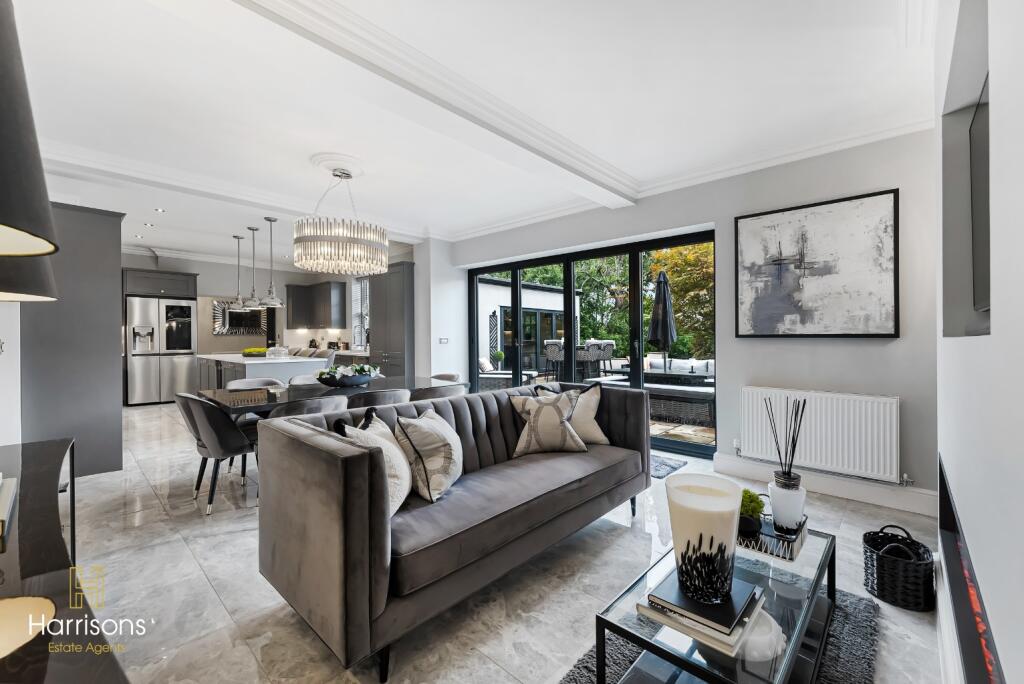 House in Wigan, Greater Manchester - More