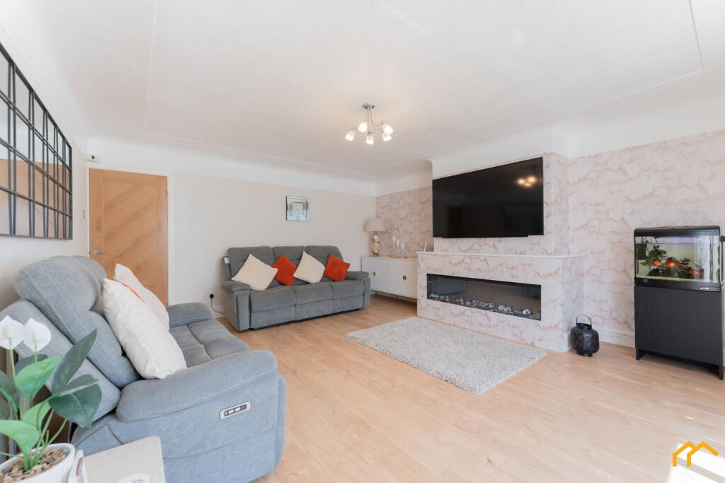 Grampian Way | Moreton | CH46 - View 4