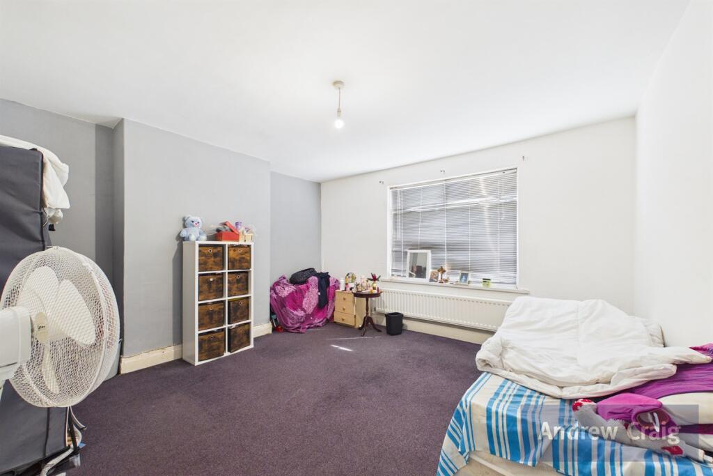 Apartment in South Tyneside, North East - View 4