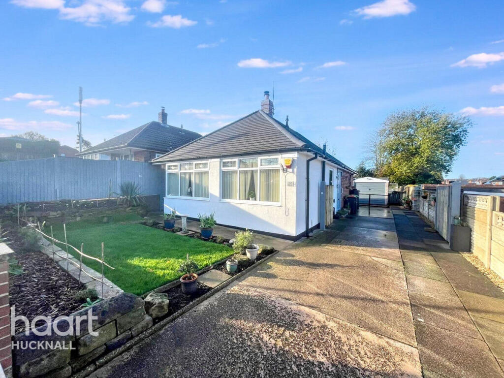2-bed bungalow on Skegby Road, Sutton-In-Ashfield, £230,000