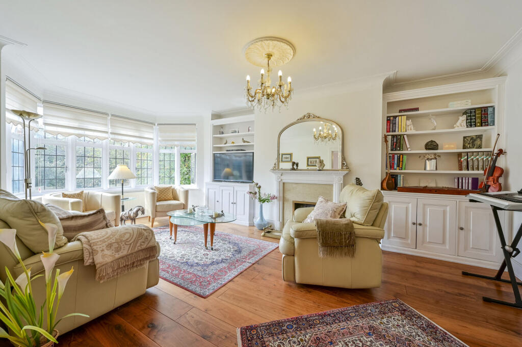 Main image of property: Portsmouth Road, Putney Heath, London, SW15