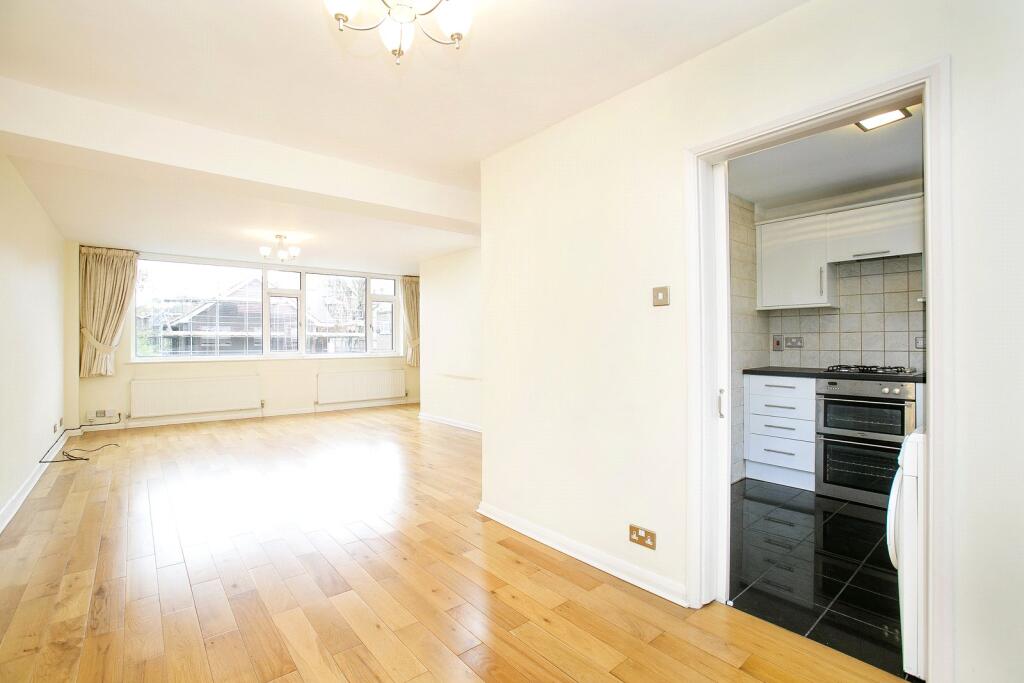 Norheim, Hatherley Road, Kew, Surrey, TW9 photo 3